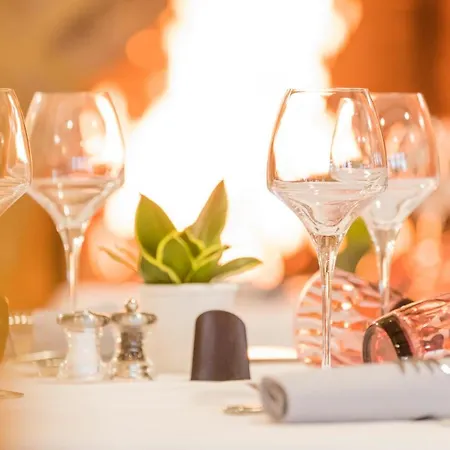 Hotel Logis Hotel-restaurant La Sapiniere