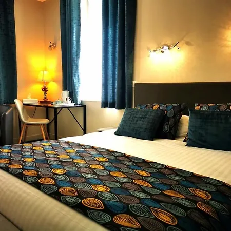 فندق Logis Hotel-restaurant La Sapiniere 3*