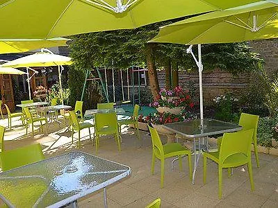 Logis La Sapiniere Hotel